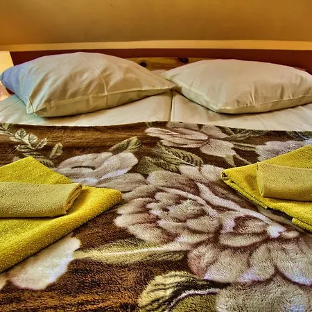 Willa Marta M Bed & Breakfast 3*